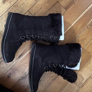 EMU Australia Featherstone Shearling Boots